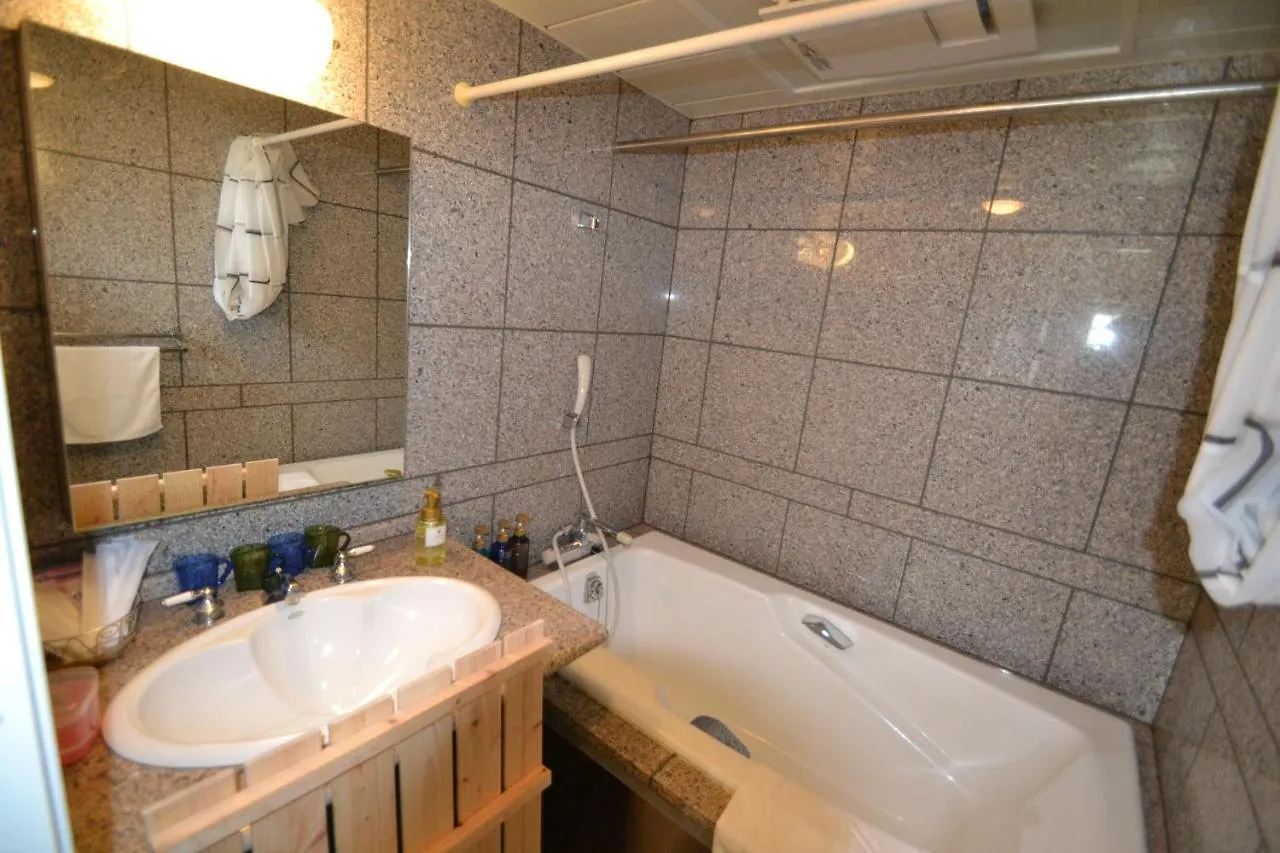 Sapporo Central Apartment S505